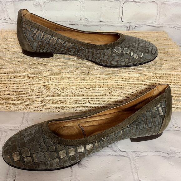 Sofft Maretto Gray Flats, Women's 7M, Snakeskin Pattern, Slip-On Shoes - Picture 2 of 5
